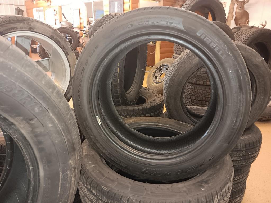 275/55R20 BFGoodrich Advantage T/A Sport LT Tires Set of 4