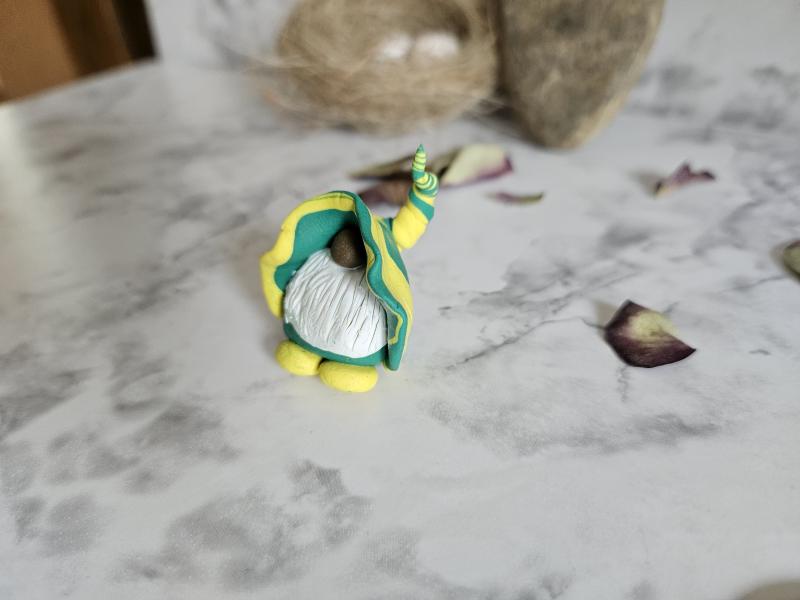 Green and Yellow Gnome