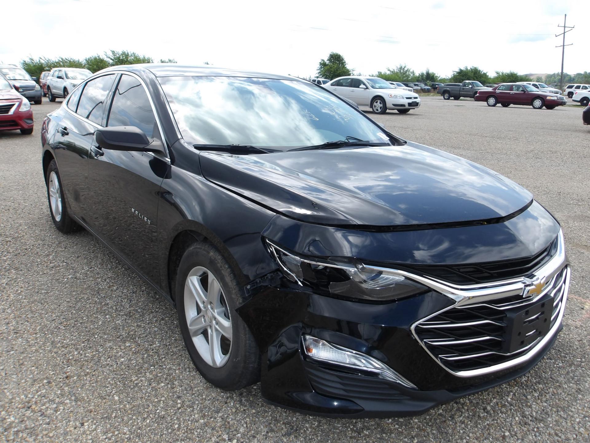 D34 - 2019 Chevrolet Malibu LS