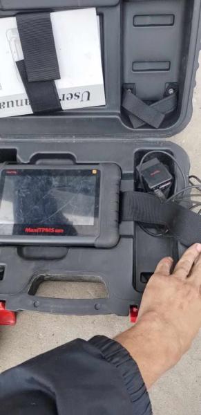 Autel MaxiTPMS Diagnostic Scan Tool and Tire Sensor Resetting