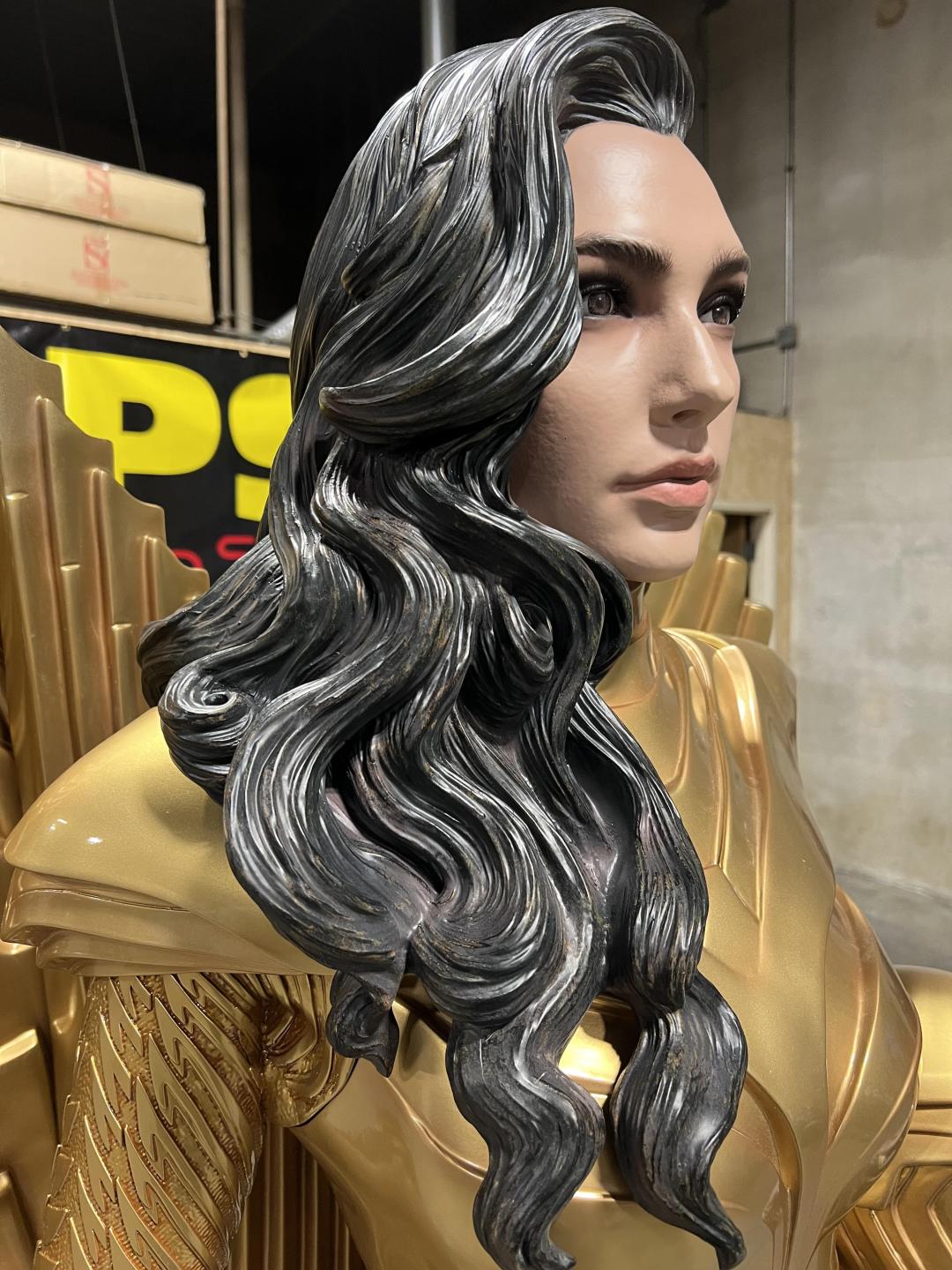 Wonderwoman 1984 Life Size Statue