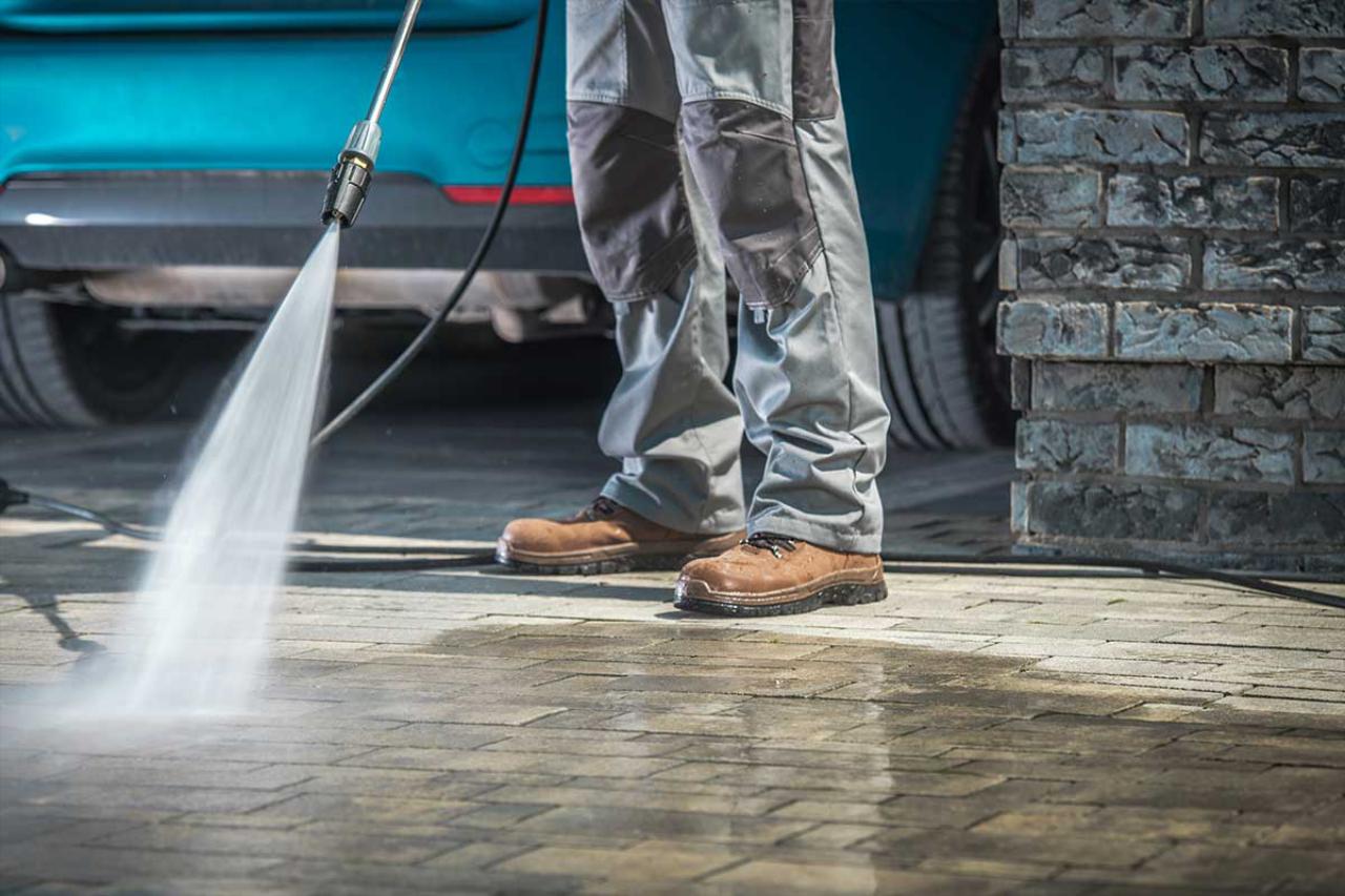 Concrete Cleaning & Sealing