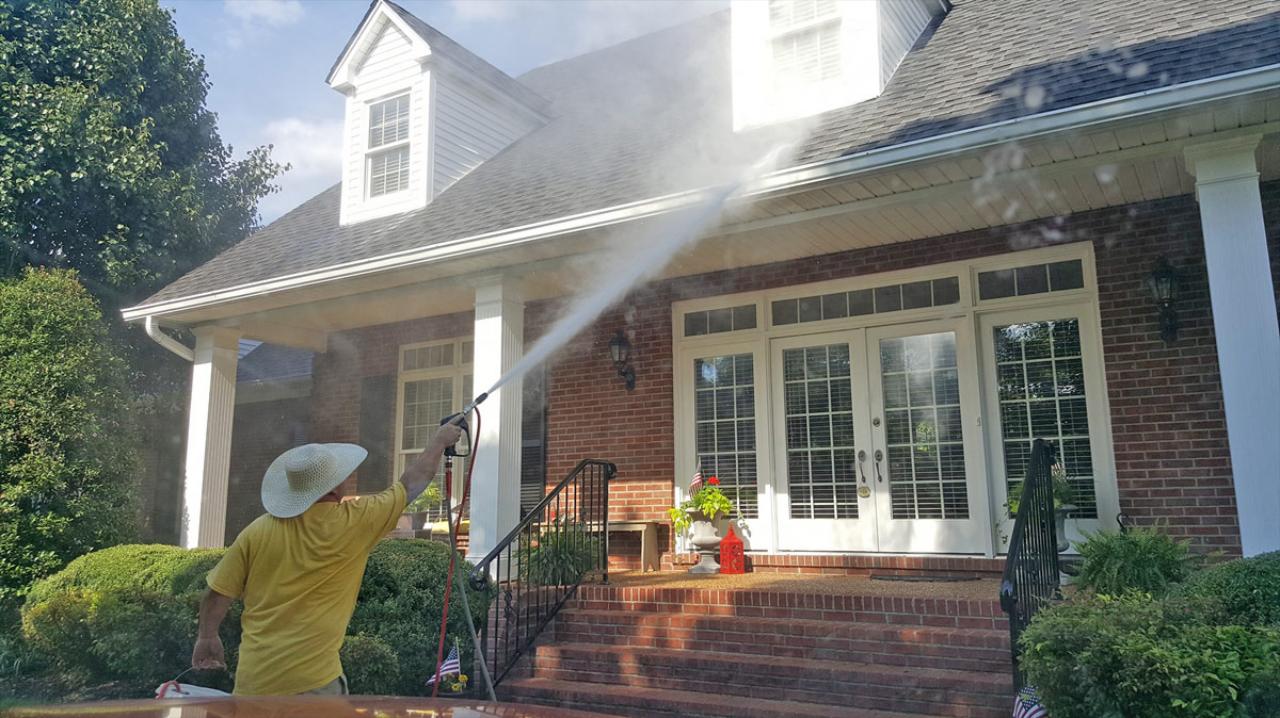 The Spray Team is a locally owned and operated pressure washing contractor covering Nashville, TN. 