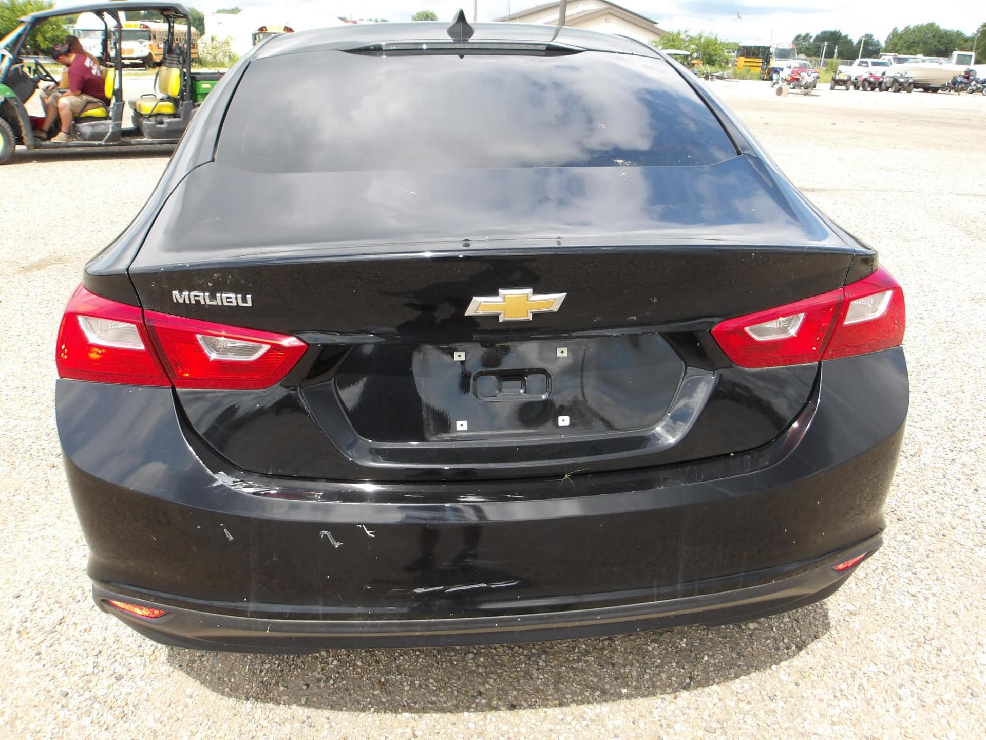 D34 - 2019 Chevrolet Malibu LS