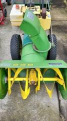 John Deere 826 Gas Snowblower - Item # 115