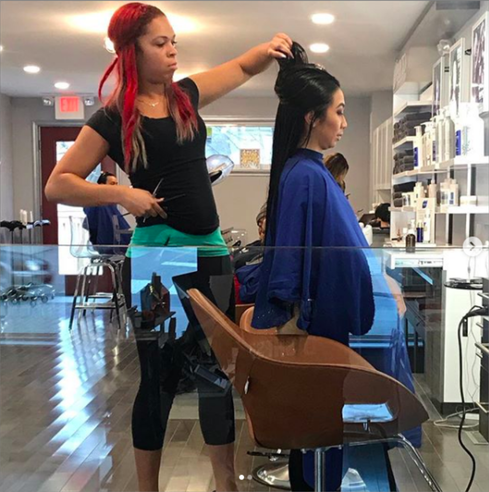 Morgan Dixon
Stylist