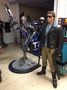Life Size Terminator T1 Arnold Schwarzenegger