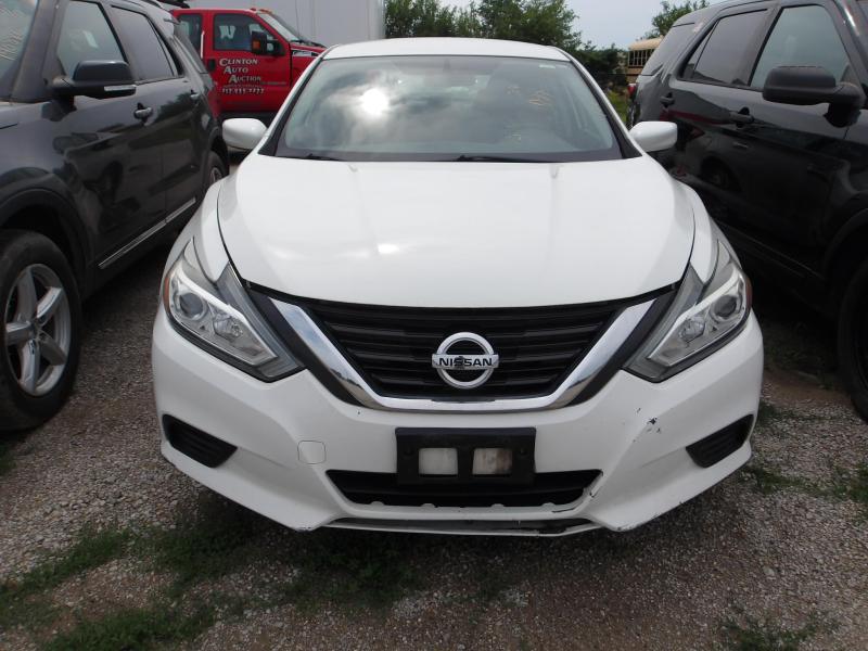 D17 - 2016 Nissan Altima