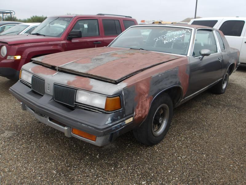D7 - 1987 Oldsmobile Cutlass Supreme Brougham