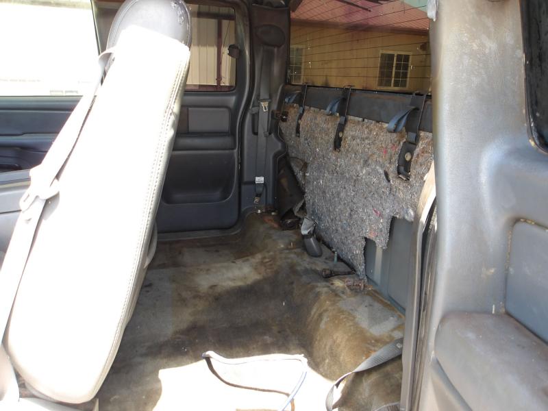 D33 - 2004 Chevrolet Silverado SS