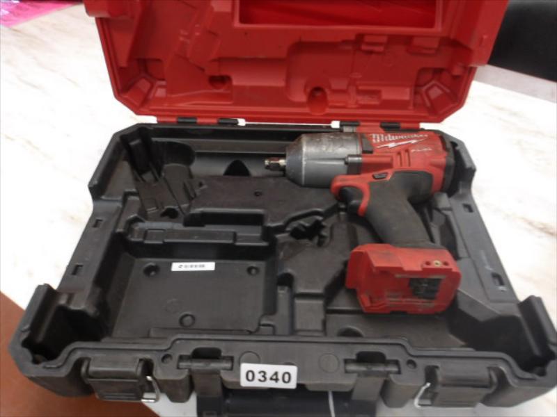 34O 1/2 MILWAUKEE IMP. W/CASE