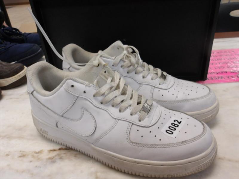 82 - Nike