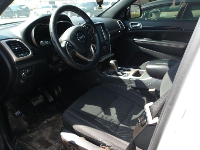 D15 - 2016 Jeep Grand Cherokee