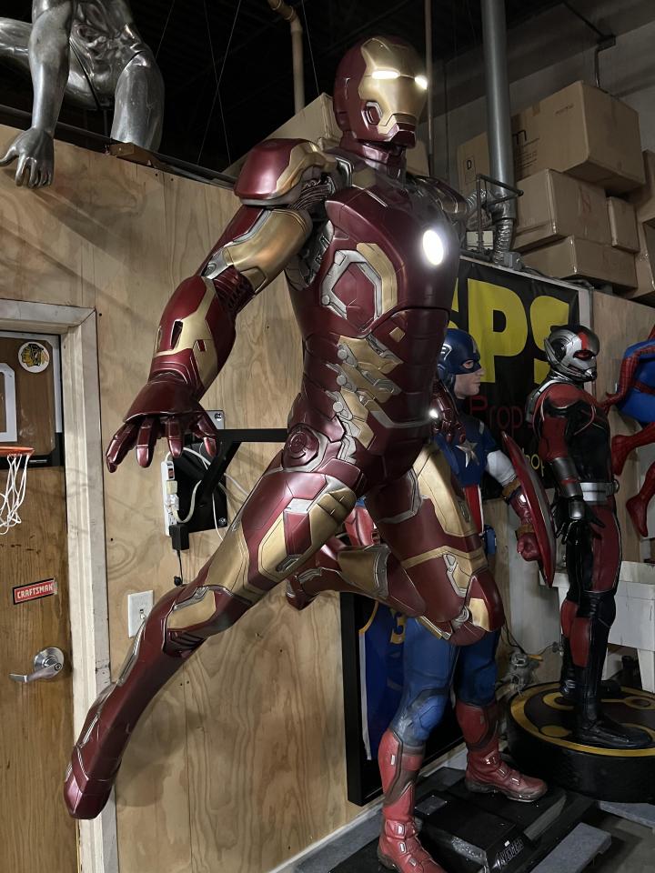 Iron man hovering 2024 figure
