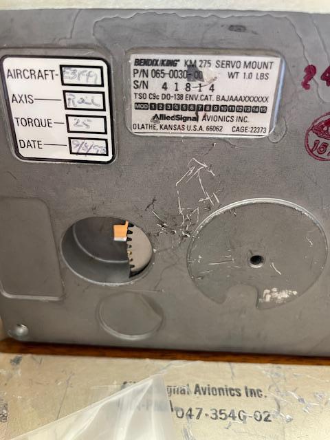 King KM 275 Autopilot ROLL Servo Mount. Used.