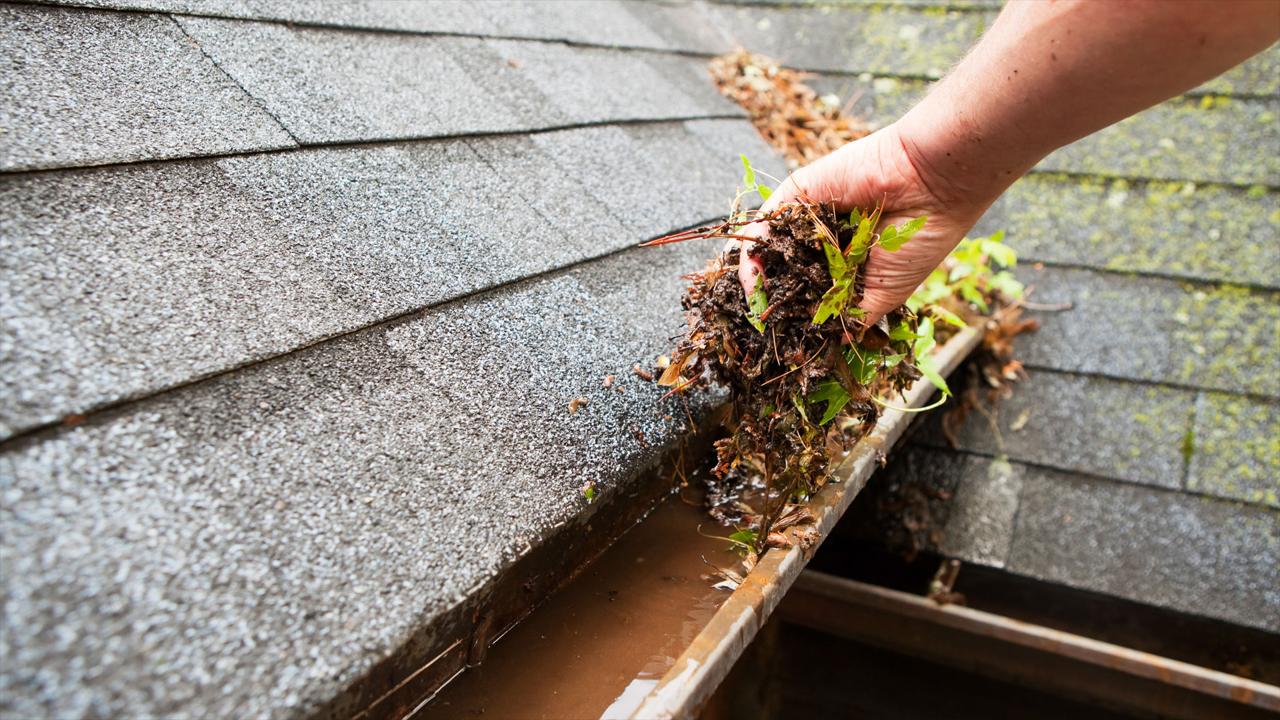 We Make Gutters Look Like New Again!