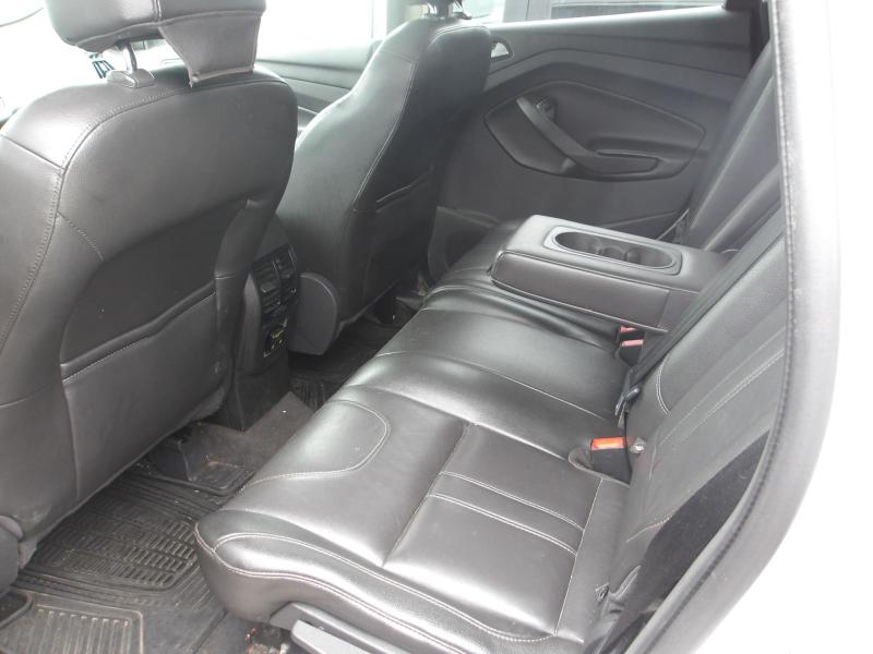 D26 - 2013 Ford Escape Titanium