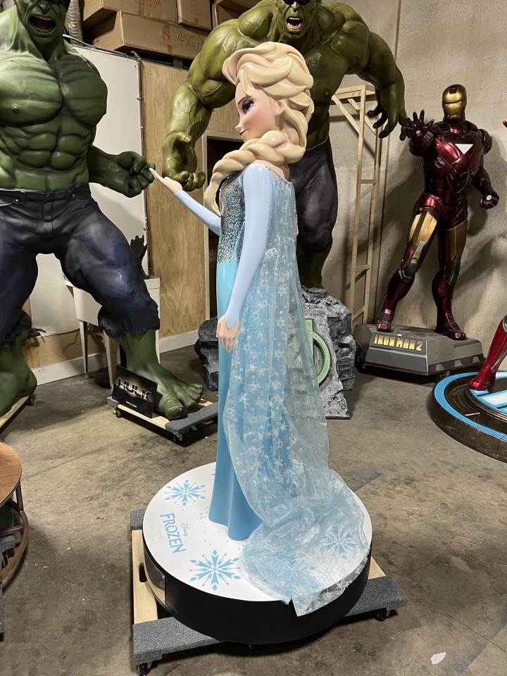 Life Size Disney Frozen Elsa and Anna with Olaf