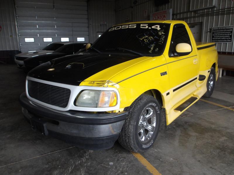 D19 - 2002 Ford F-150 FlareSide
