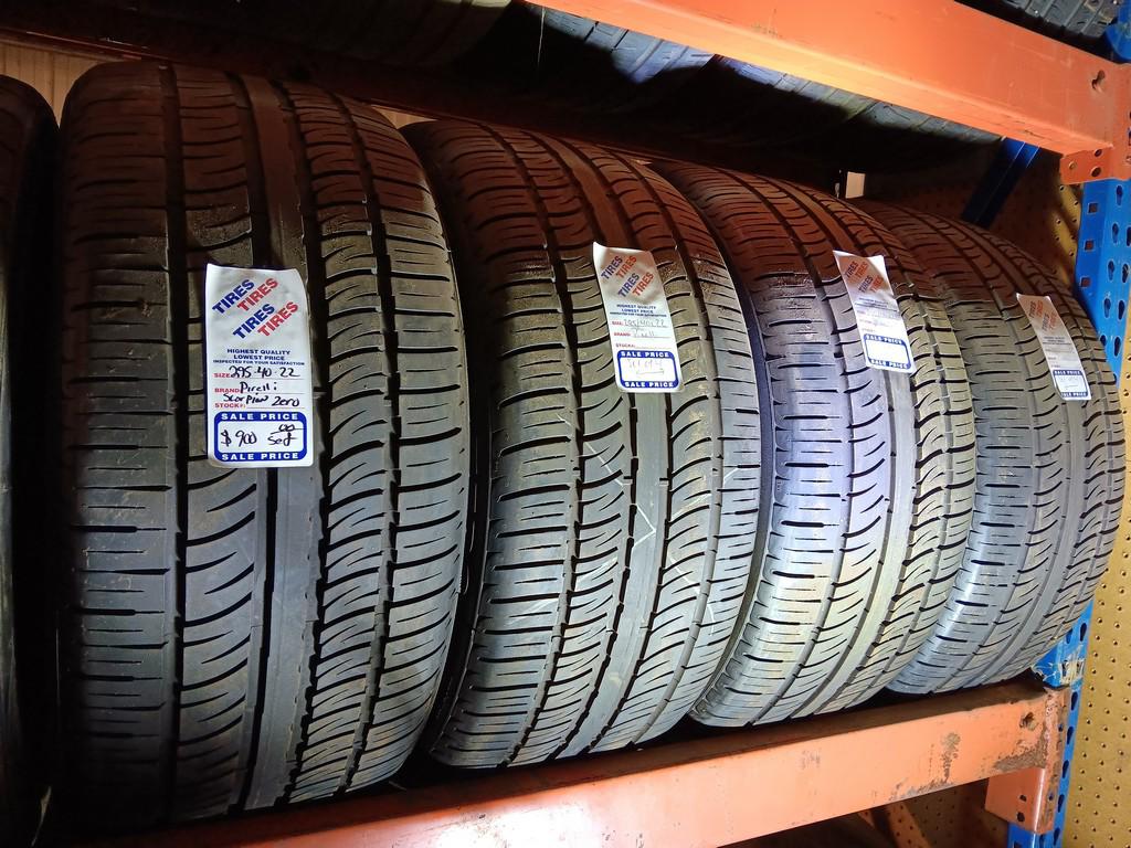 295/40R22 Pirelli Scorpion Zero Tires Set of 4