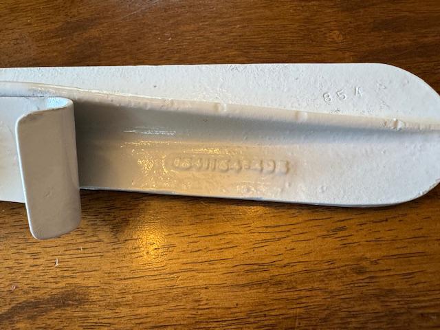 Cessna 150, 172 & 182 RIGHT Gear Leg Step With Mounting Bracket. Used.