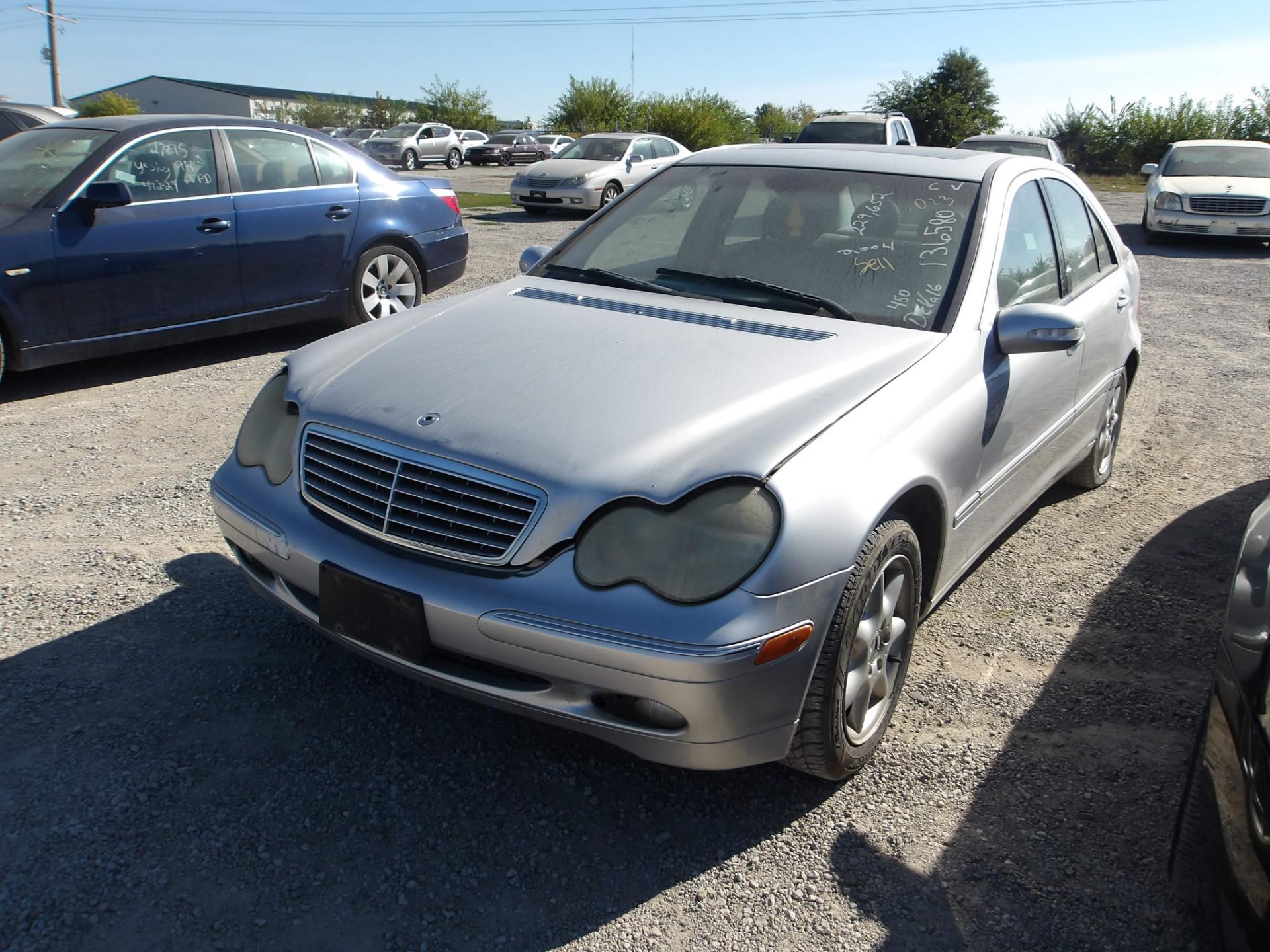 D23- 2004 MERCEDES-BENZ C-CLASS C240