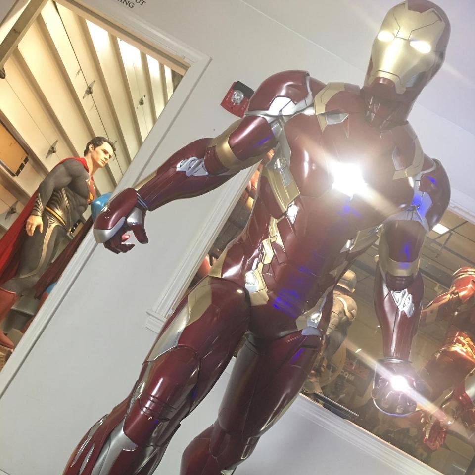Marvel “Captain America: Civil War” 3 Piece Set War Machine Ironman