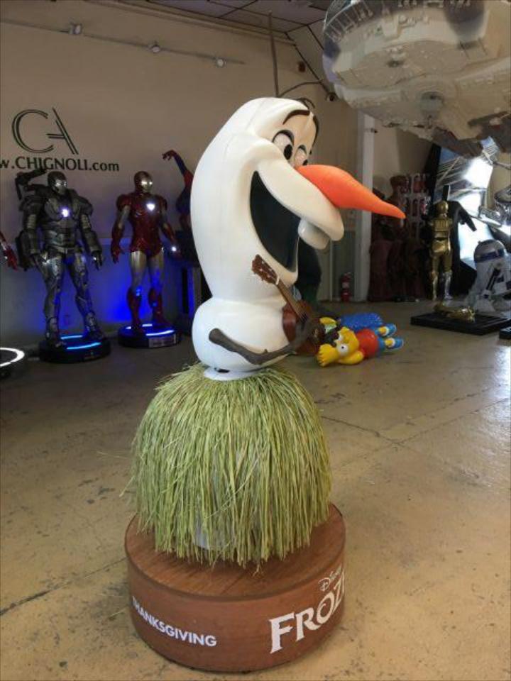Life Size Disney Frozen Olaf SUPER RARE!!!