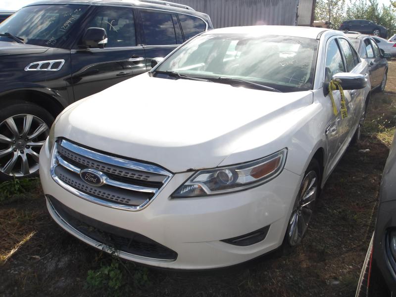 D147 2011 FORD TAURUS LIMITED