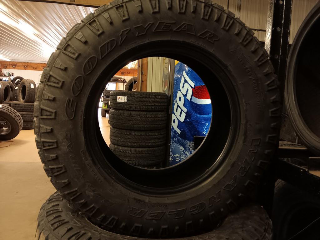 265/65R17 Goodyear Wrangler DuraTrac Tires Set of 4