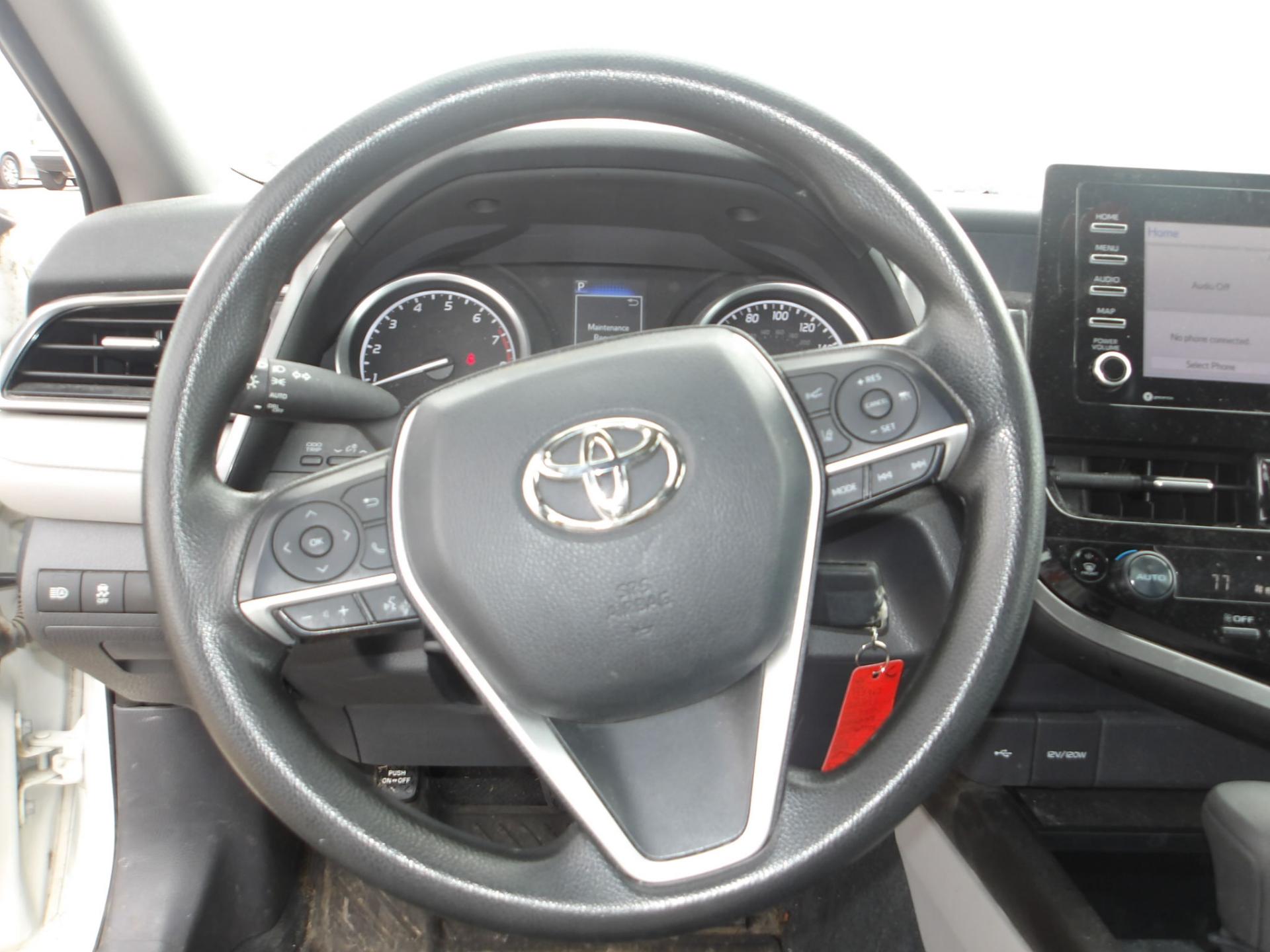 D3- 2022 TOYOTA CAMRY LE