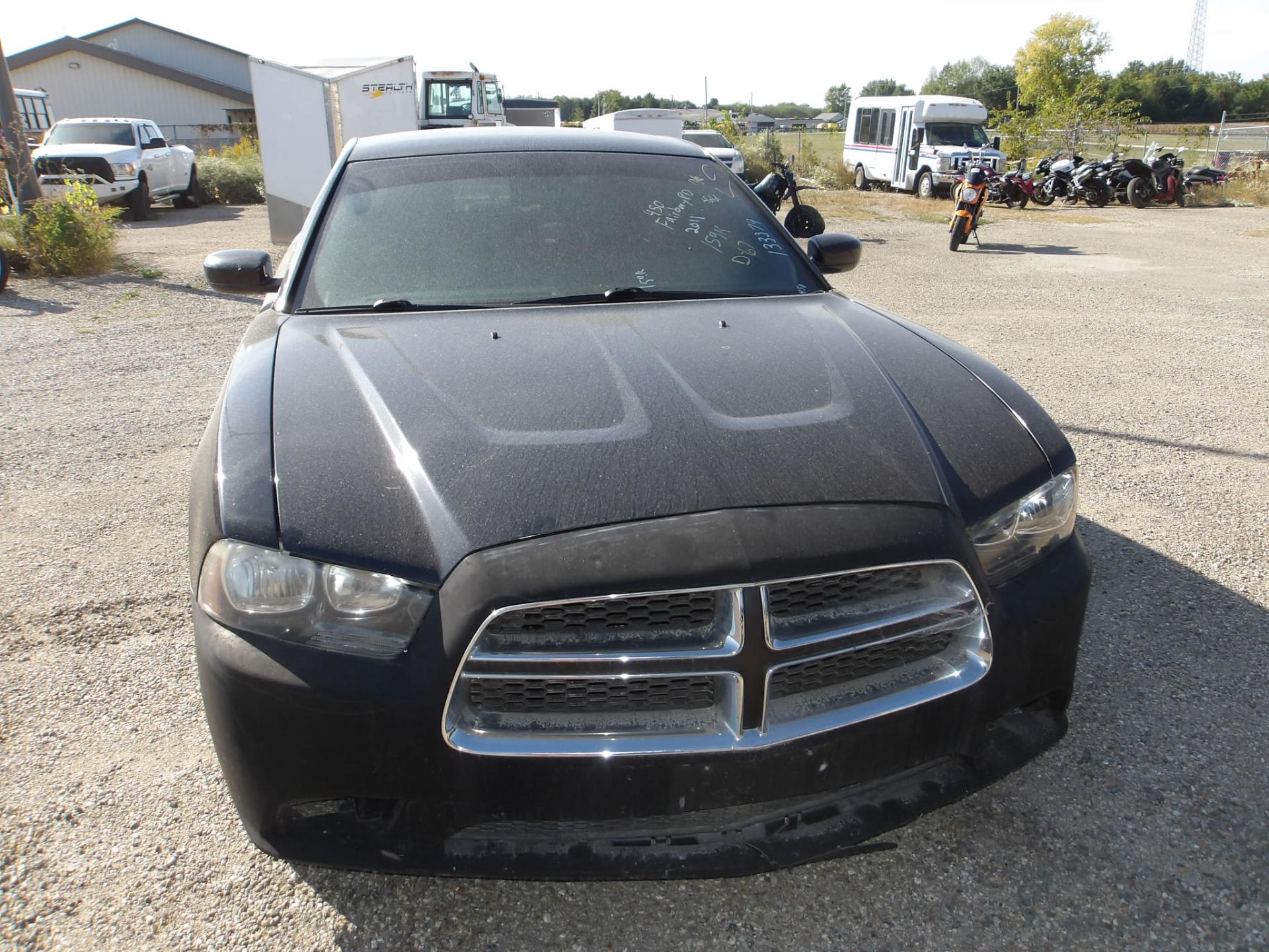 D67 - 2011 DODGE CHARGER SE