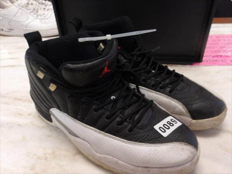 88 - Air Jordan sz 10.5