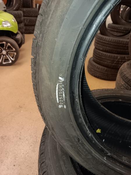225/50R18 Uniroyal TigerPaw Touring A/S Tires Set of 4