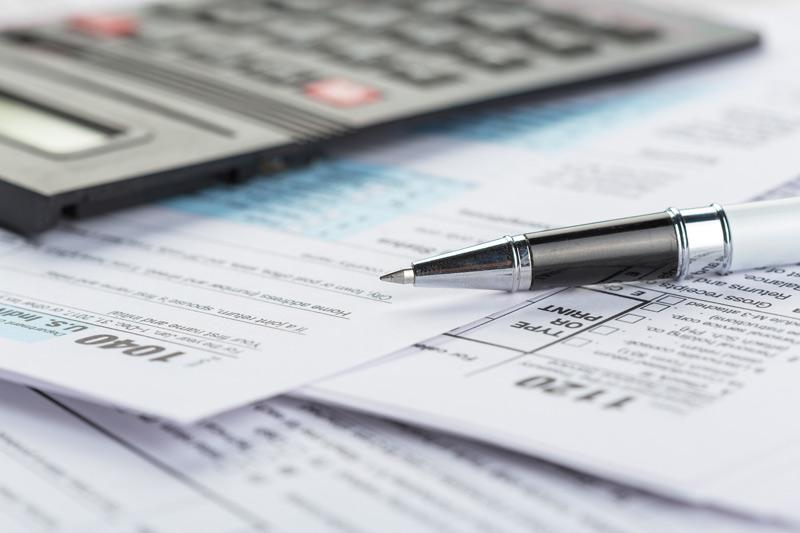 Many people avoid&nbsp;hiring a professional tax preparer because they think it will be expensive