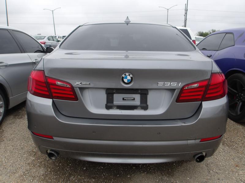 D21 - 2013 BMW 535I X-Drive
