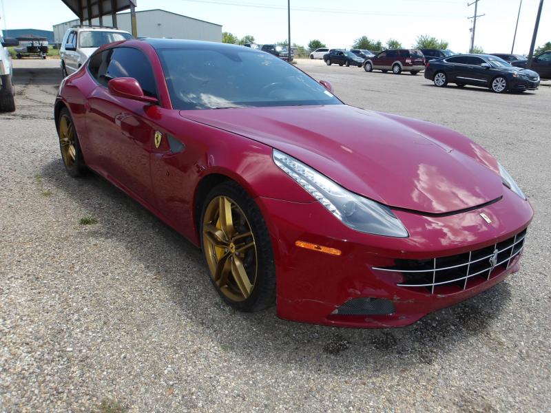 D70 - 2015 Ferrari FF *** SALVAGE TITLE and NO KEY ***