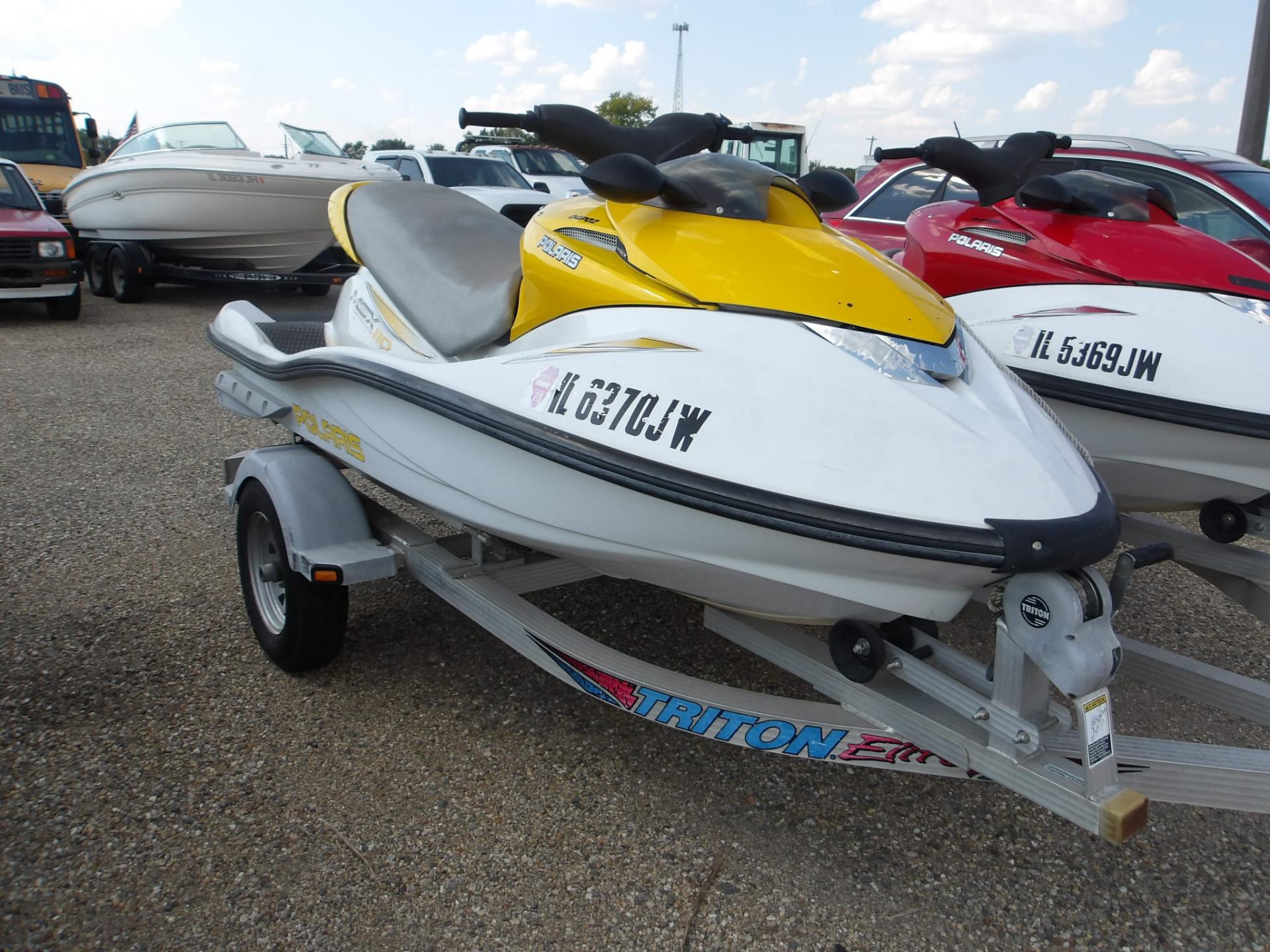 T31- 2004 Polaris Jet Skis