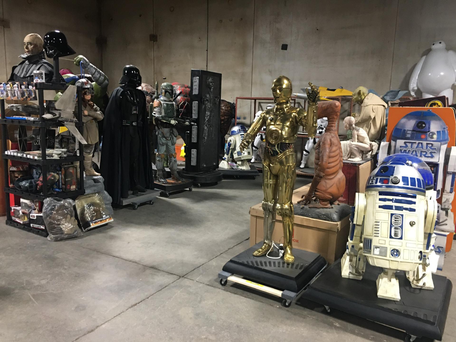 Sideshow Version 1 Star Wars C3P0 with Lights and Sound