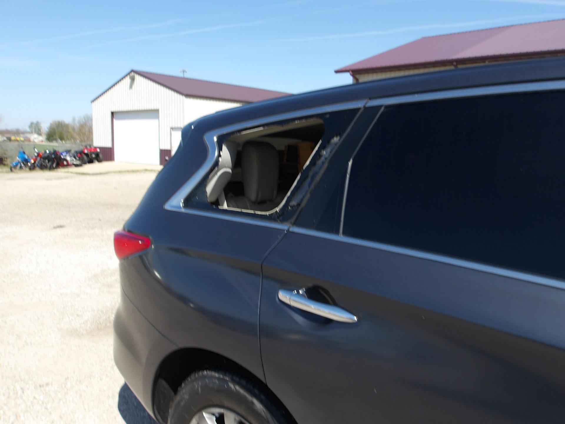 C1 - 2013 Infiniti JX35 REPO
