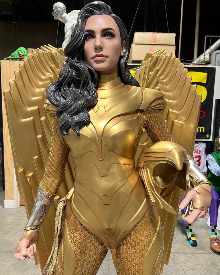 Wonderwoman 1984 Life Size Statue
