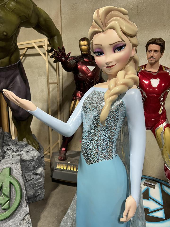 Life Size Disney Frozen Elsa and Anna with Olaf