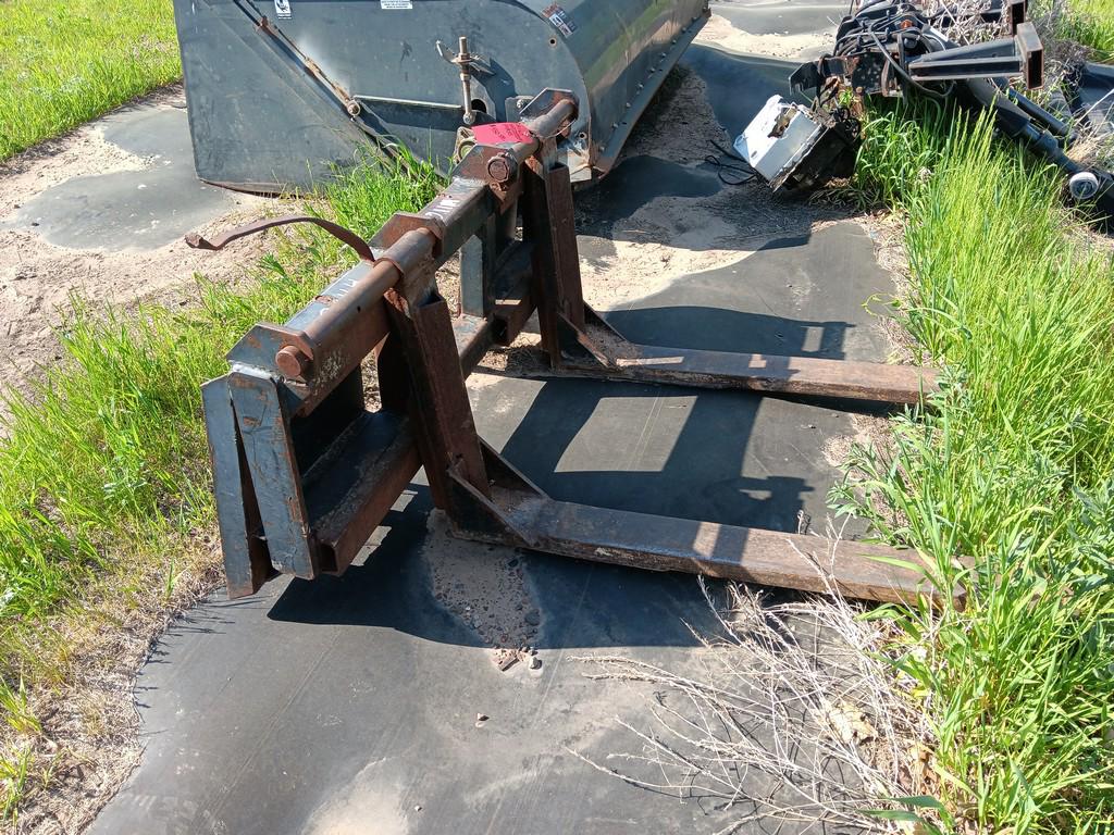 Skid Steer Forks - Lot # H1160