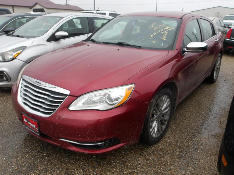 A132 - 2013 Chrysler 200 Limited *** REPO ***