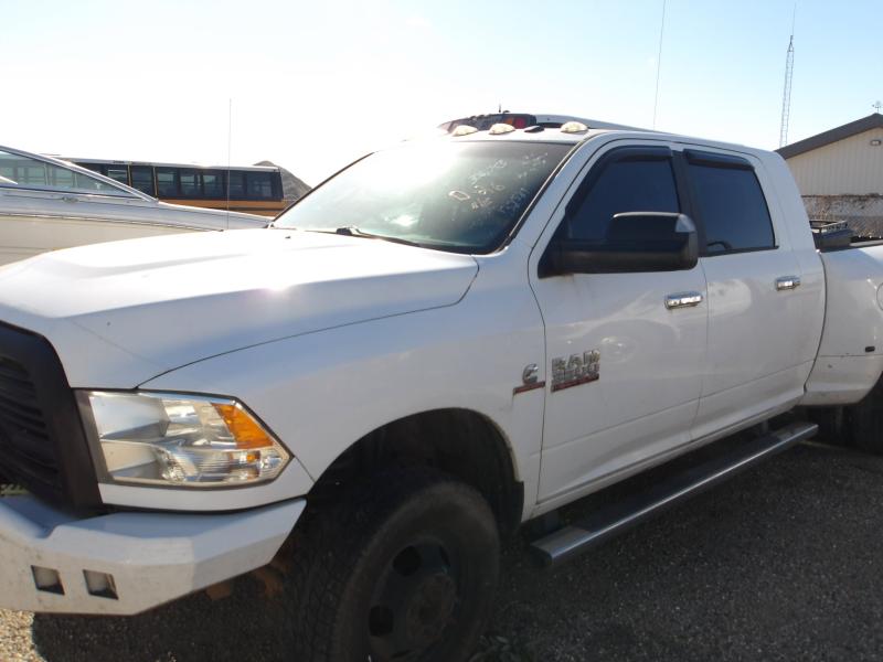 D26 2015 DODGE RAM 3500
