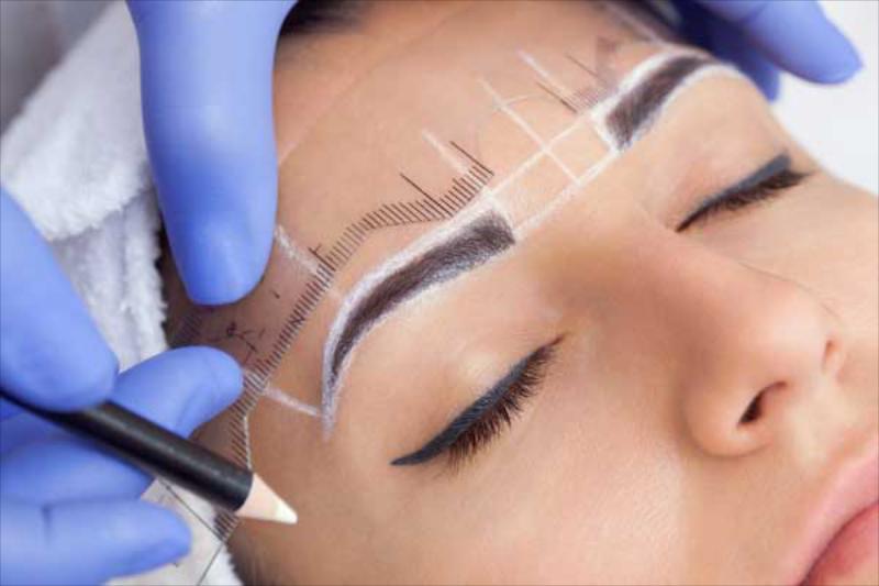 Eyebrow Tinting