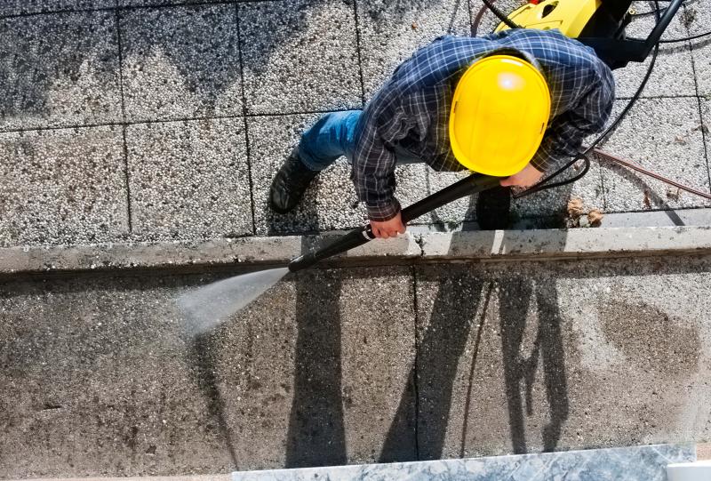 Concrete Cleaning & Sealing