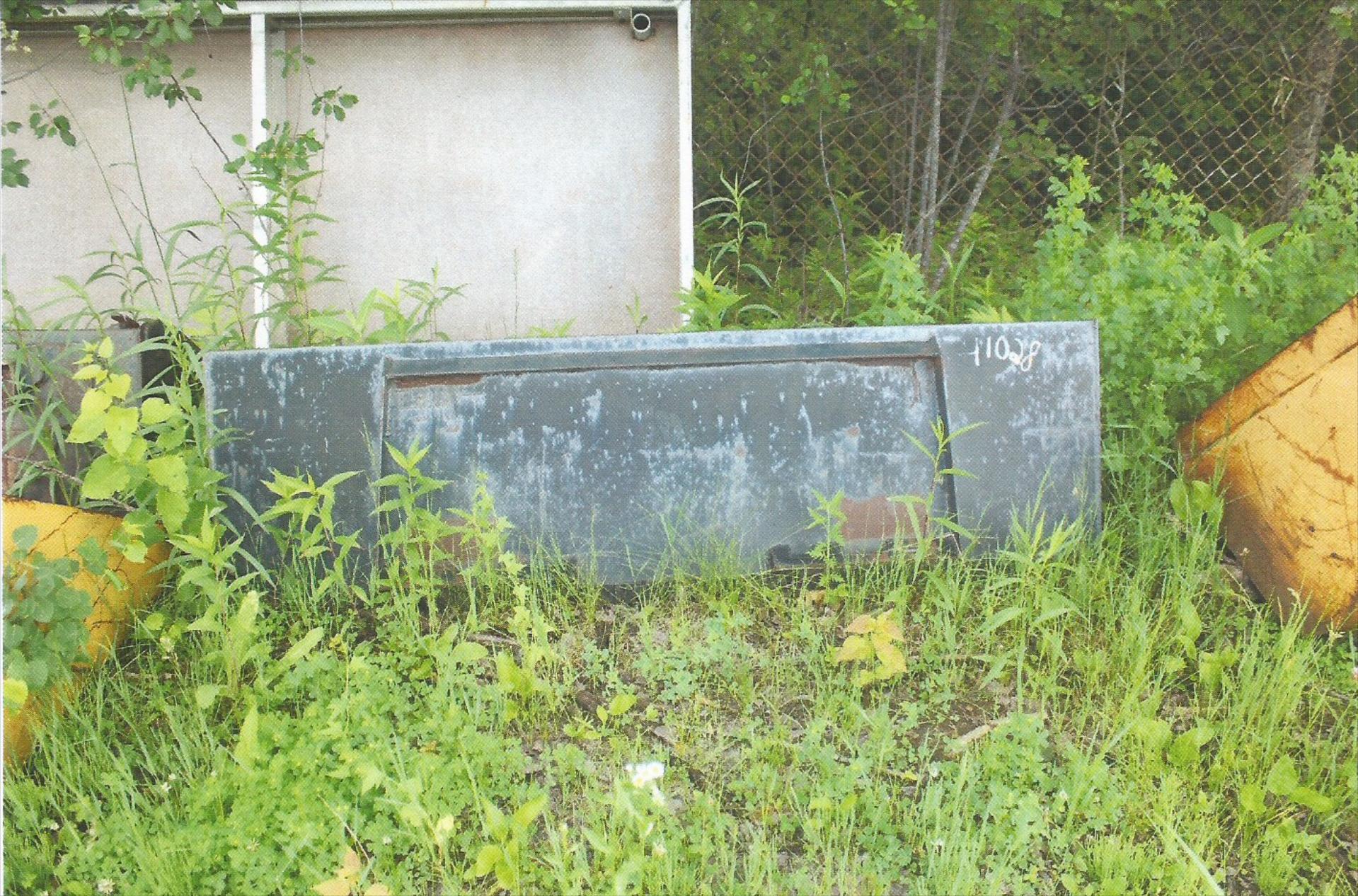 Root Bucket - Lot # H1028