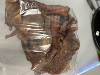 Dry pig ears
