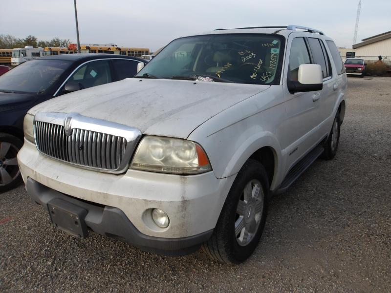 D6 - 2003 Lincoln Aviator